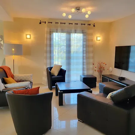 La Jolie Du Pesquier Villa